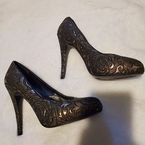 Nine west brocade floral pumps
